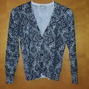 Women's long sleeve sweater